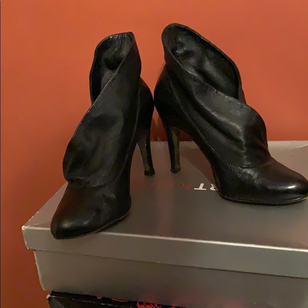 Black leather ankle bootie
